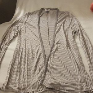 Old navy long sleeve sweater, thin for spring